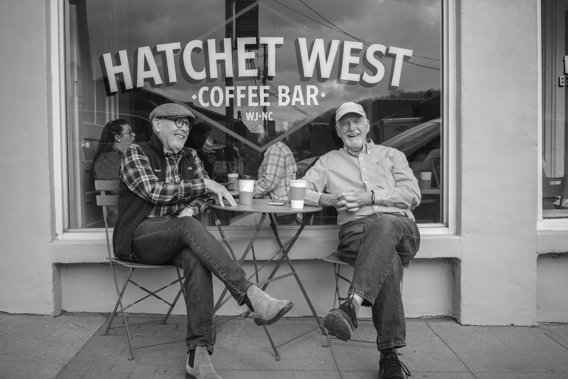 Hatchet West, photo 1